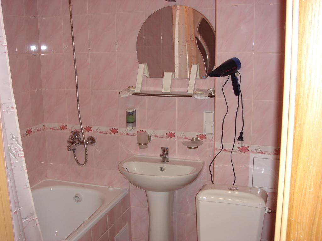 Hotel Znannya Киев Экстерьер фото